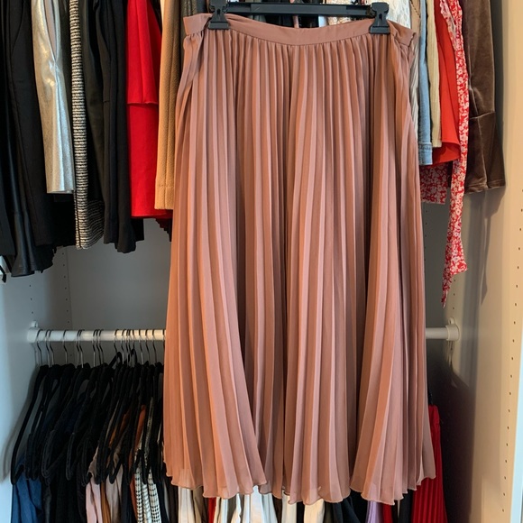 Mauve pink pleated midi skirt - Picture 2 of 5